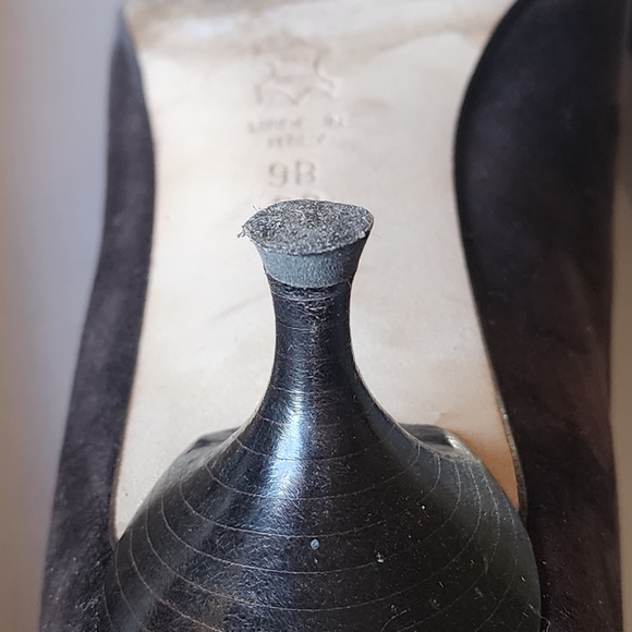 BCBG MaxAzria brown suede kitten heels - Picture 8 of 9